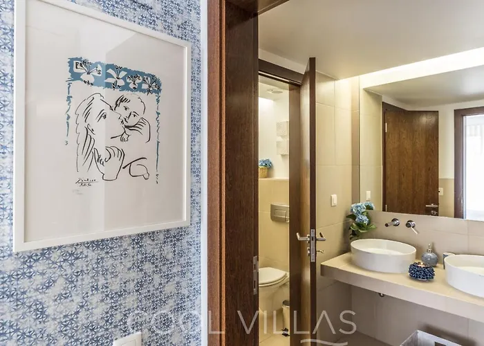 Ocean's Nest - Walking Distance To Apartament