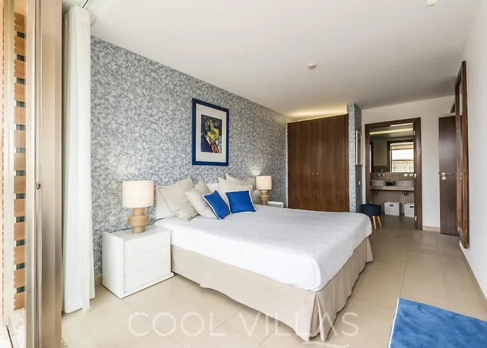 Ocean's Nest - Walking Distance To